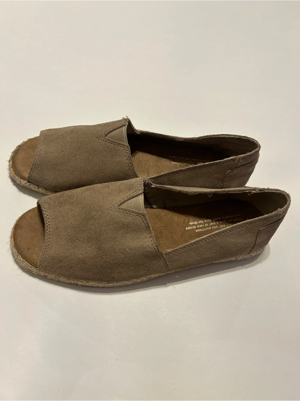 TOMS Suede Espadrille Flats Size 7 Taupe Open Toe Slip-On Casual Comfort Shoes